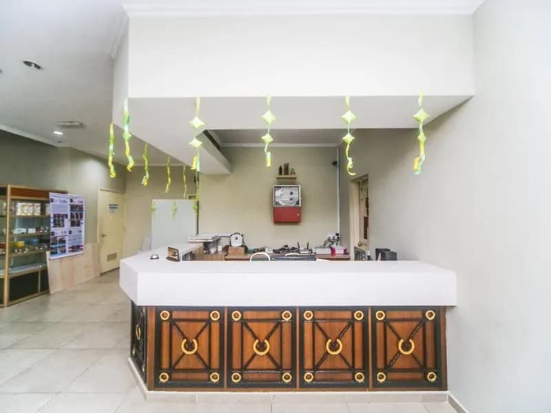 OYO 563 Jockey Lodge Hotel - photo 2