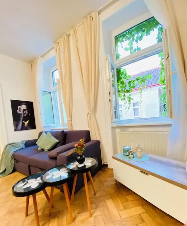 Cozy 2BR Apartment Close to Westbahnhof - photo 3