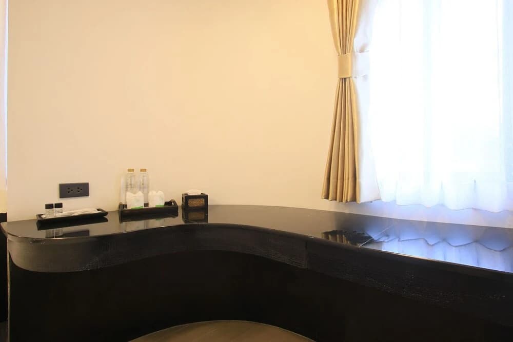 Pratunam Atrium Hotel - photo 2