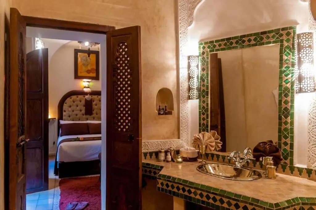 Room in B&B - Riad Anabel - Chocolat Double Room - photo 10