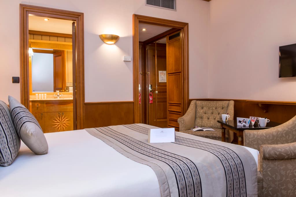 West End Nice Hotel  - photo 6