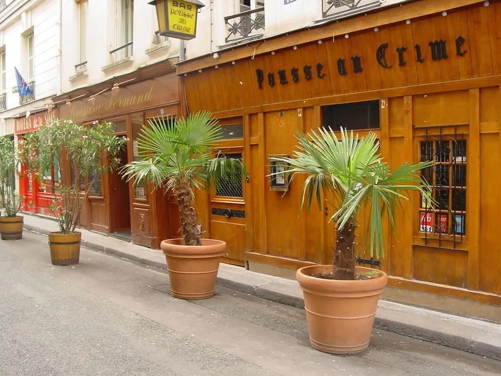 Saint Sulpice Apartment - photo 7