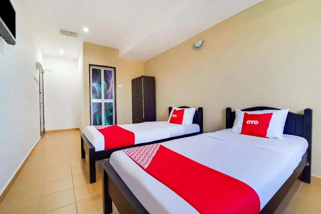 Oyo 44058 Motel Sre Bayam - photo 6
