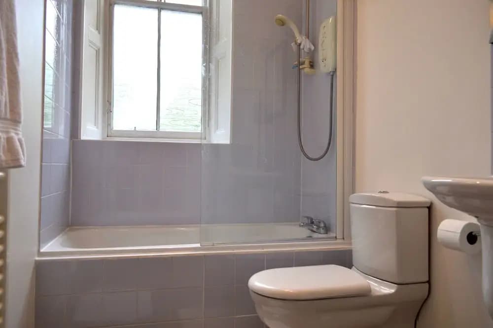 Stunning Loft Flat With Garden - photo 8
