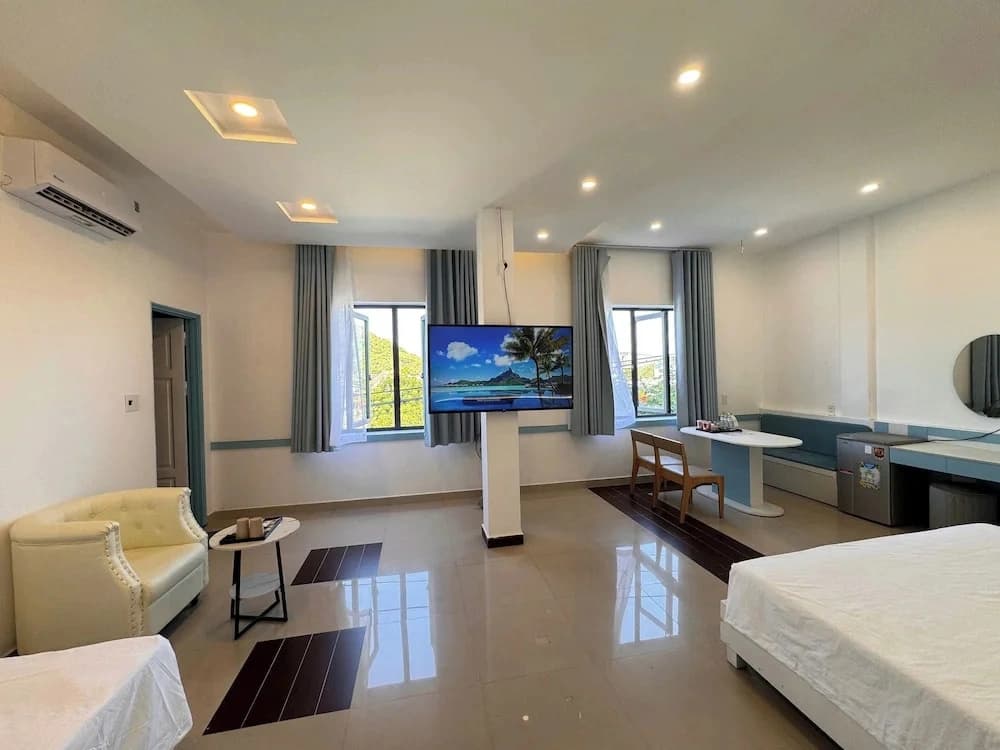 A Hotel - photo 1