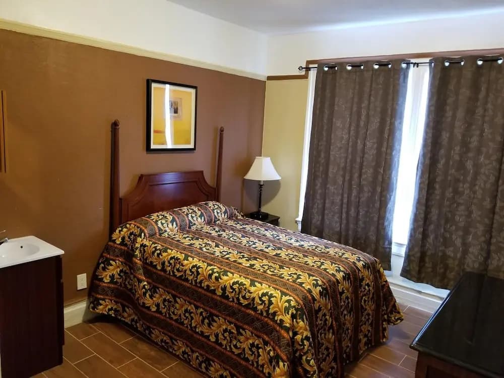 Page Hotel - photo 6