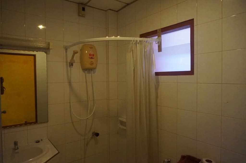 Ban Elephant Blanc Apartment - photo 8
