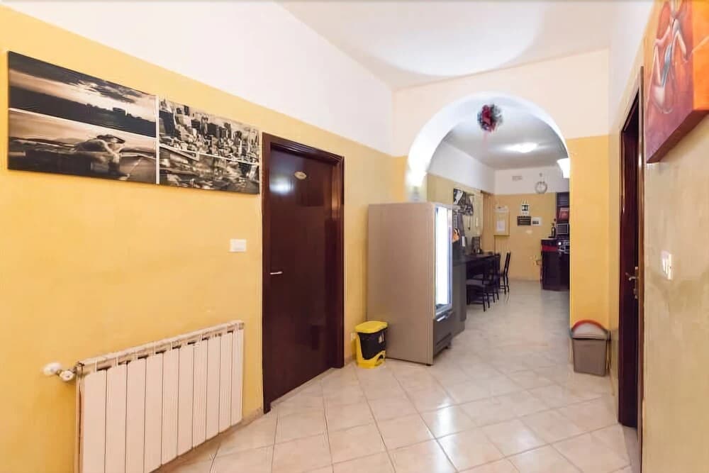 Friend house - photo 13