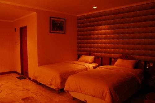 Hotel Agraha - photo 5
