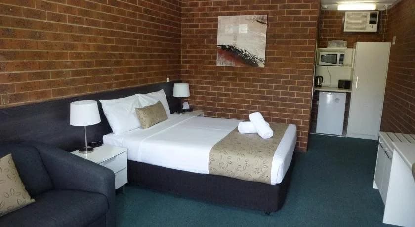 Healesville Motor Inn - photo 6