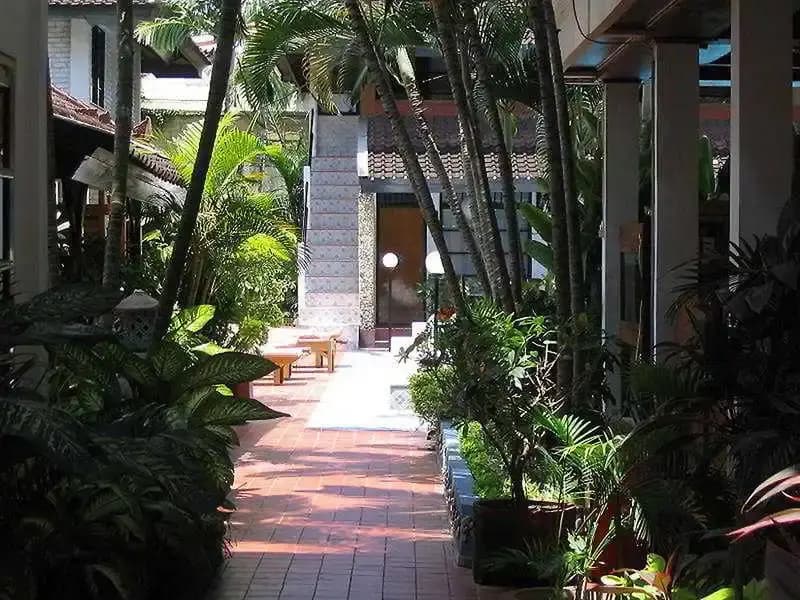 Adika Sari Bungalows - photo 7