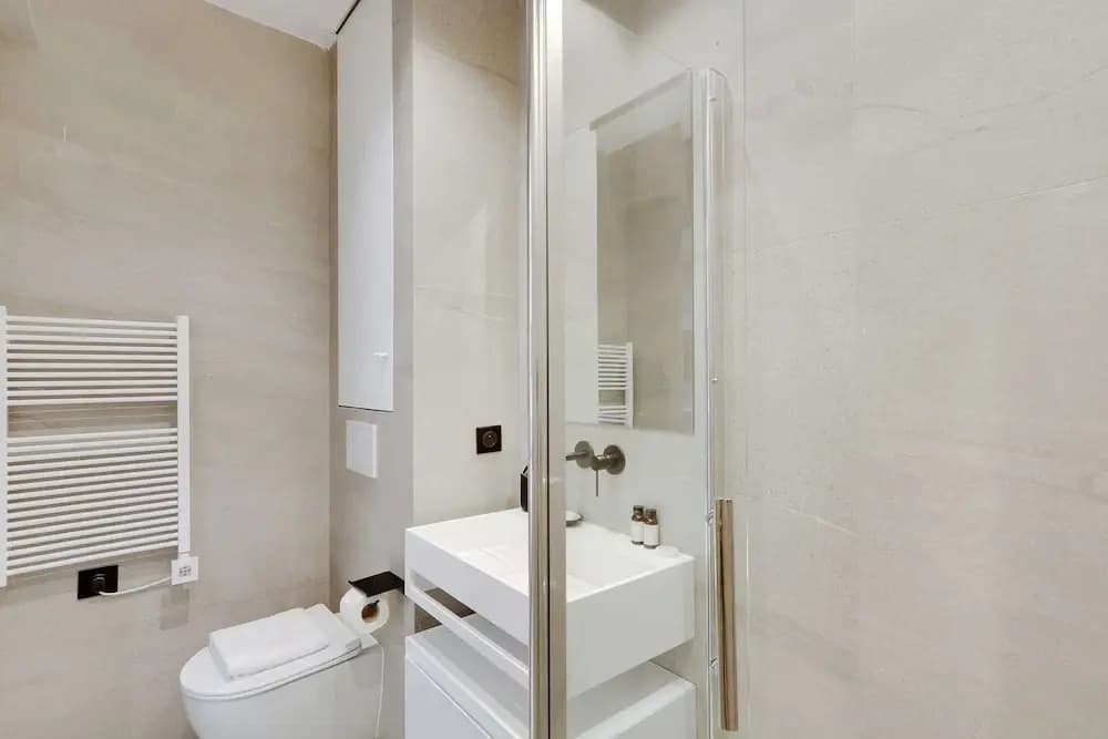 Modern Studio With AC in the Heart of Paris - photo 7