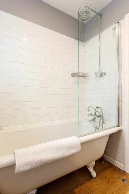 Aslett House - photo 7