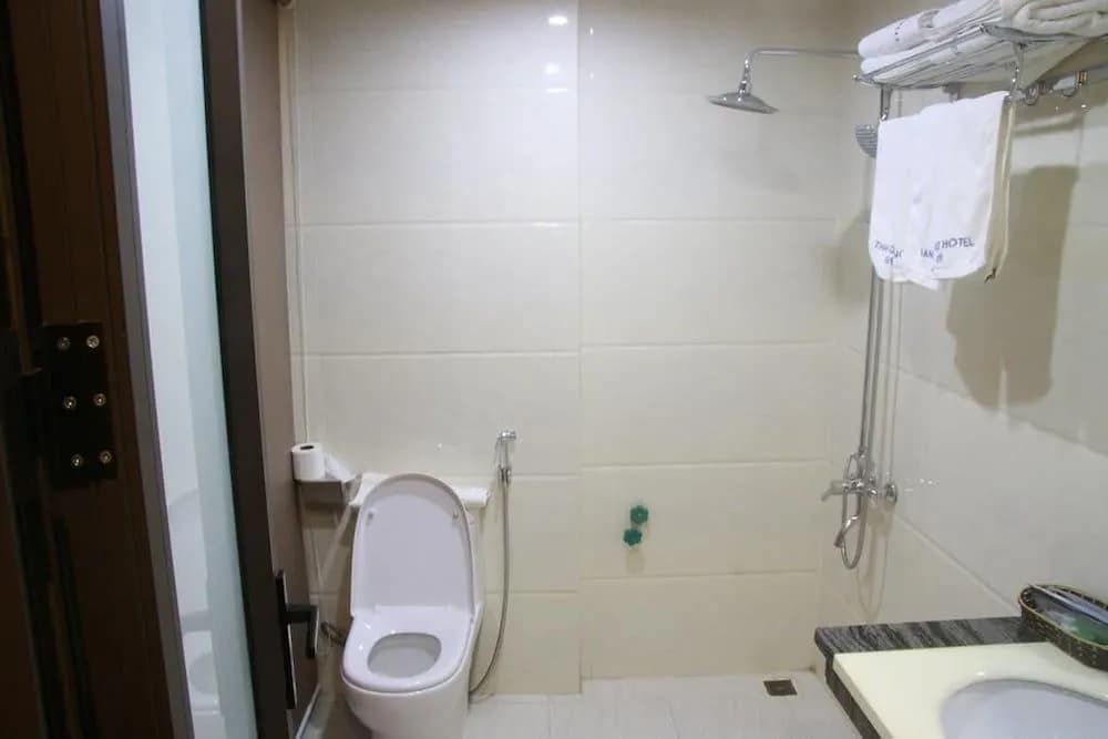 Thanh Long Hotel - photo 11