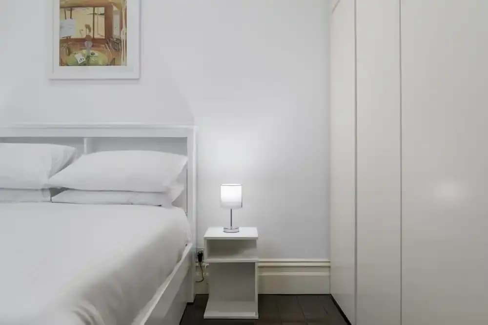 Stylish 2BR House, Walk to Parks & Cafes - photo 13
