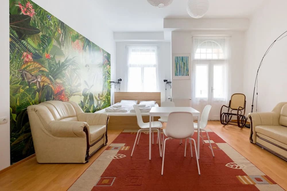 Budapest Apart-NAM-Family Room - photo 12