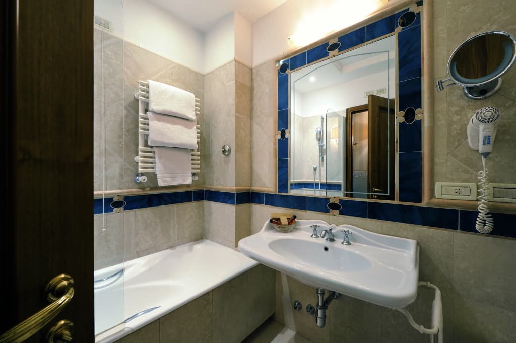 Hotel Giulio Cesare - photo 7