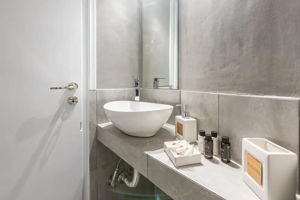 Bright 2 Bdrm apt in the Heart of Athens - photo 7