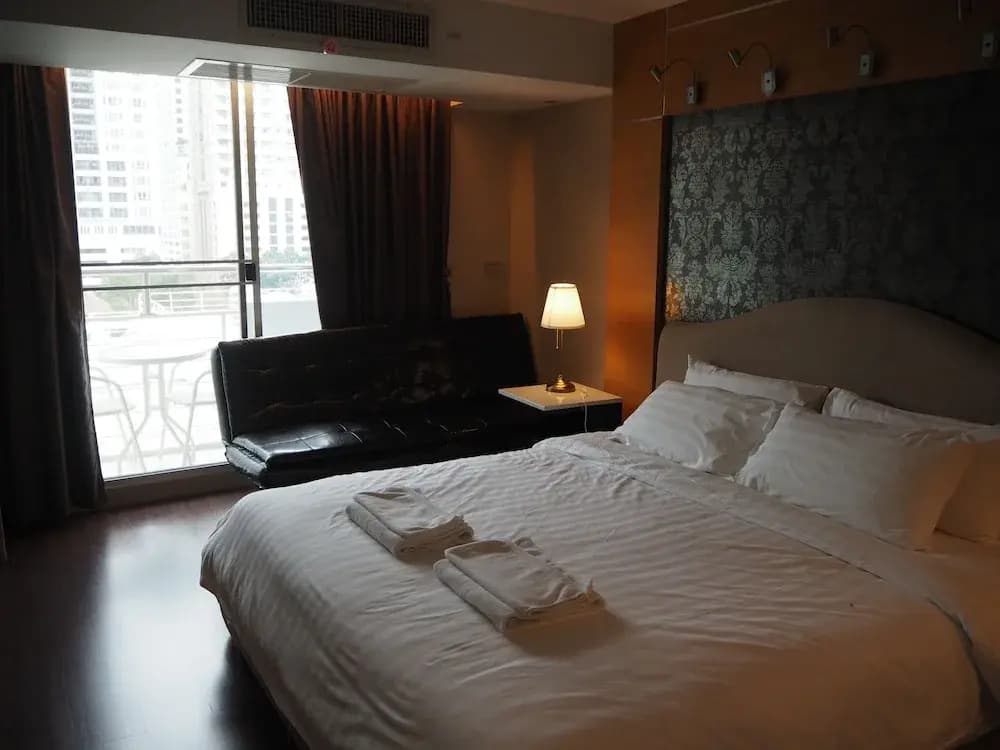7B - 5 Bedroom Downtown Penthouse With Shared Pool - photo 5