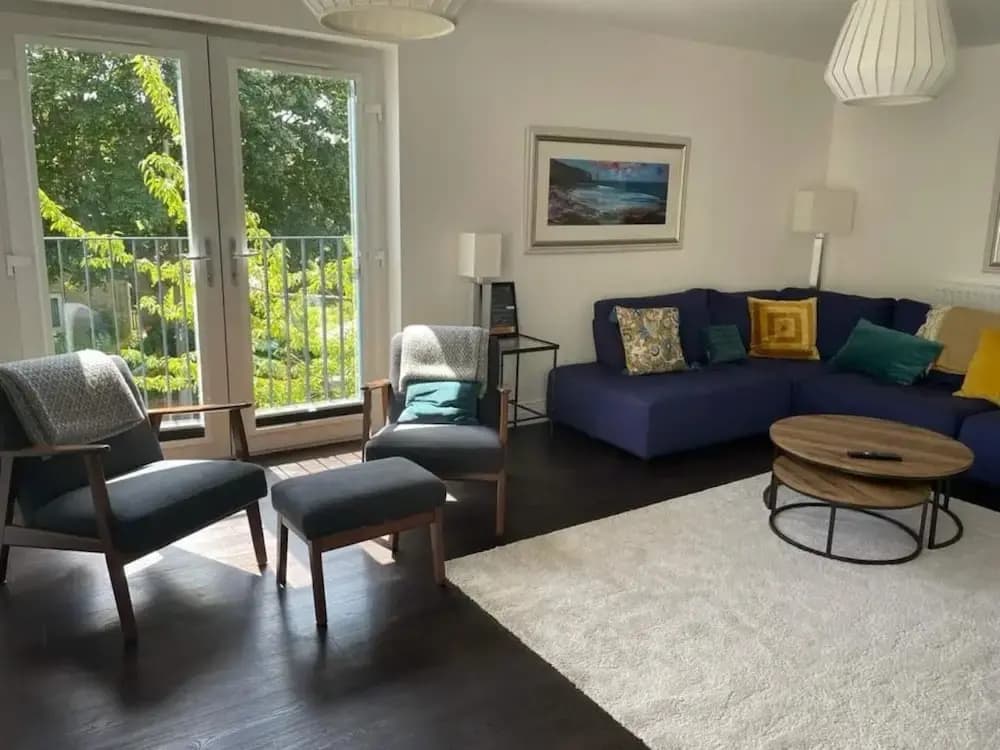 Bright City Centre Flat - photo 1