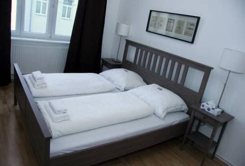 Livingston Apartment Champagne - photo 2