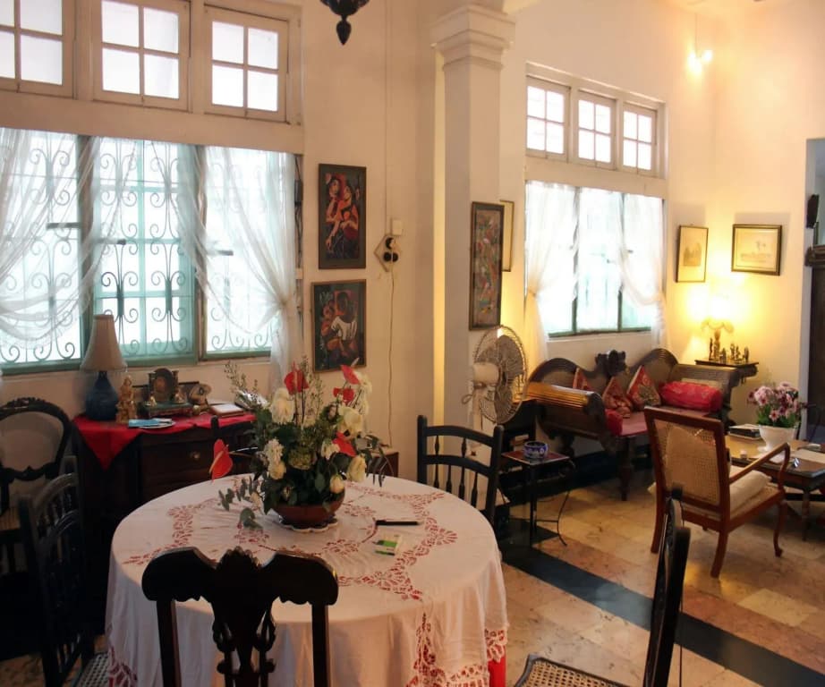 Vista Chelsea Gardens BnB - photo 13