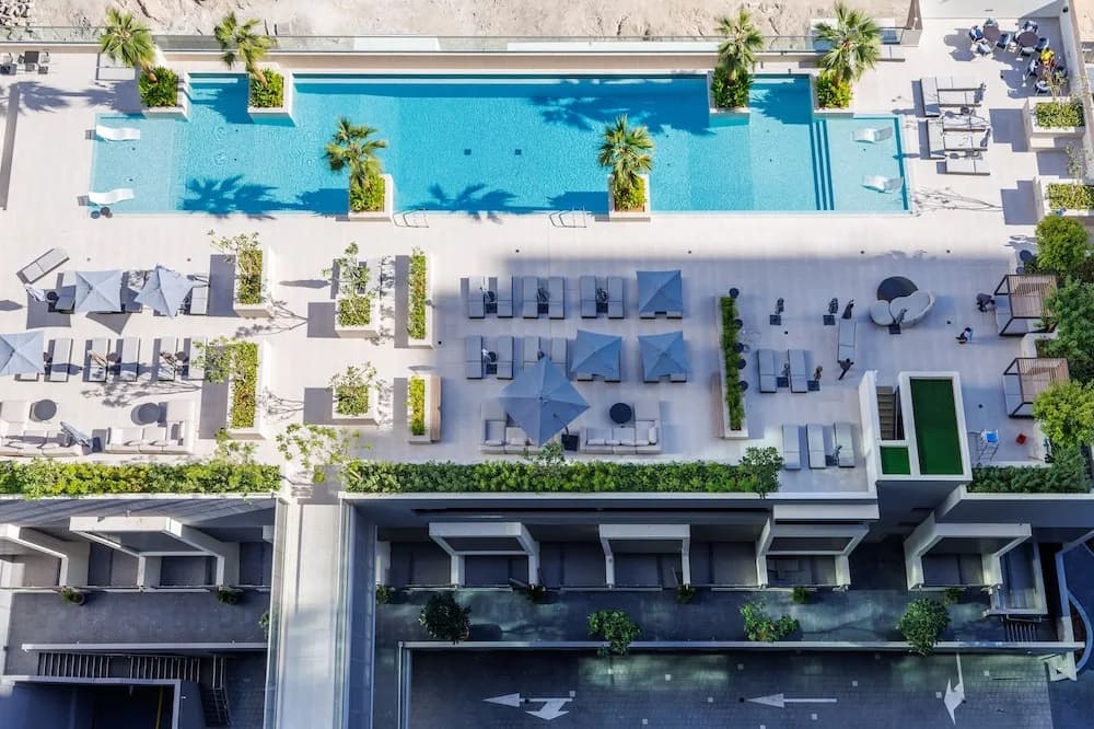 Maison Privee - Classy Urban Retreat w/ Amazing Dubai Canal Views - photo 1
