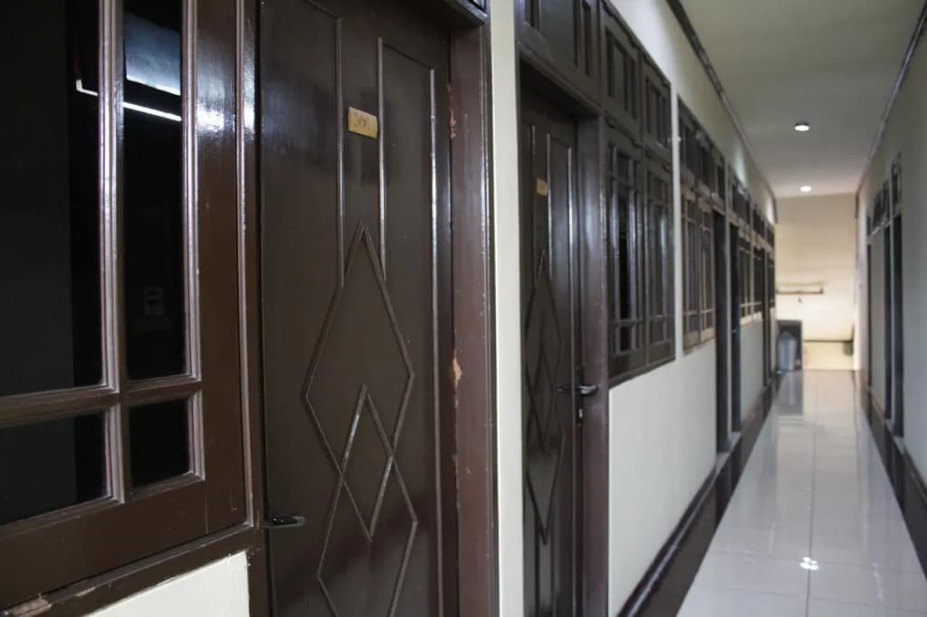 OYO 181 Wisma Bintang Near RSUD Johar Baru - photo 14