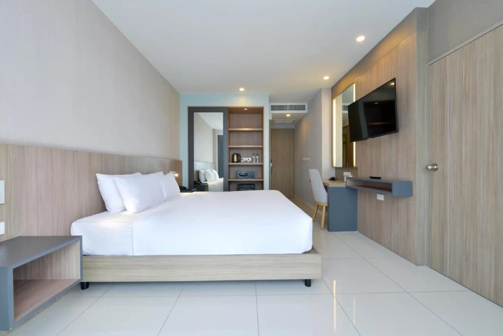 Grace Patong Hotel - photo 4