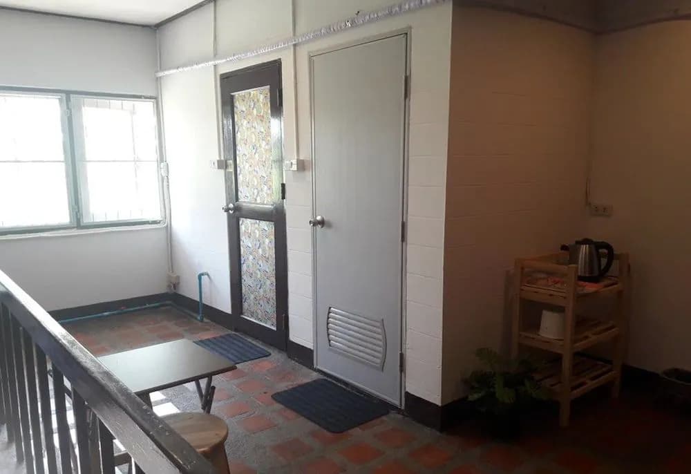 SS Store Bed & Breakfast - photo 13