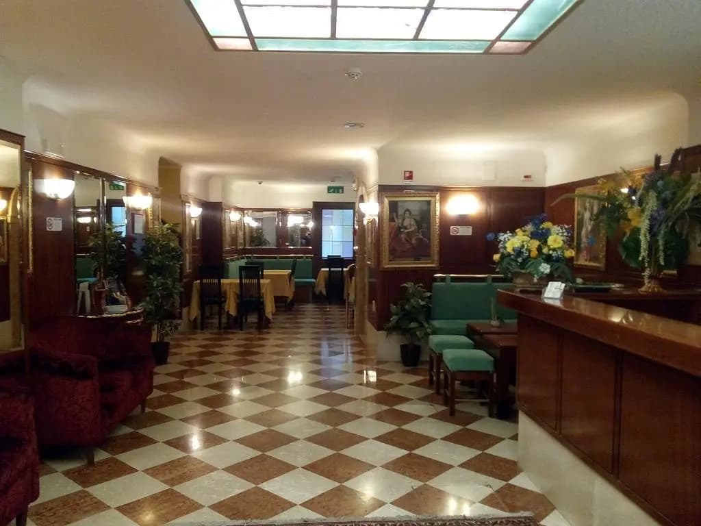 Hotel Diana - photo 17