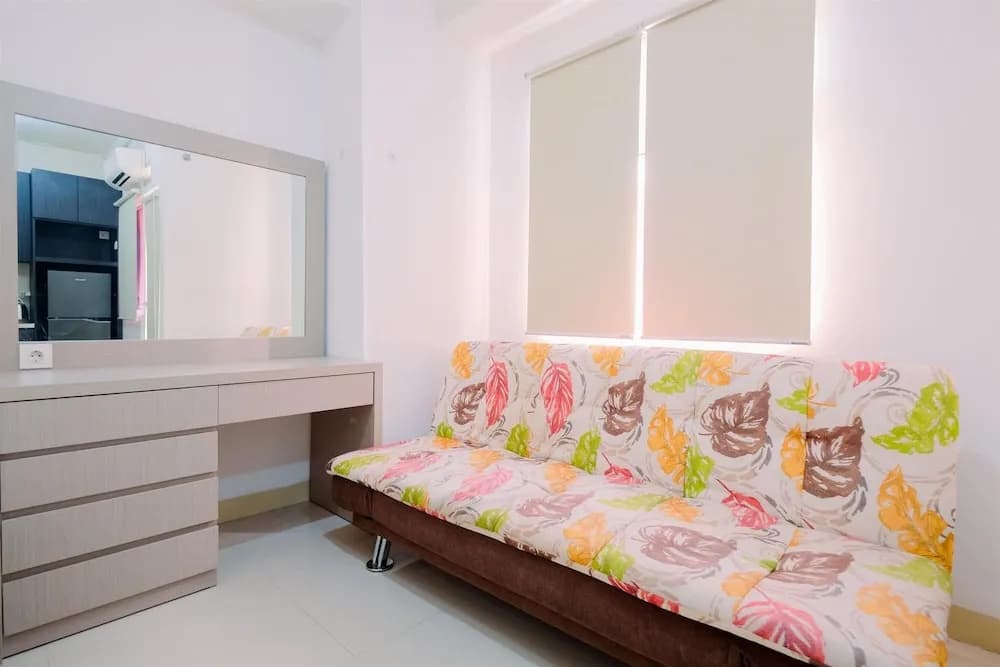 Good Deal And Cozy Studio Green Pramuka City Apartment - photo 3