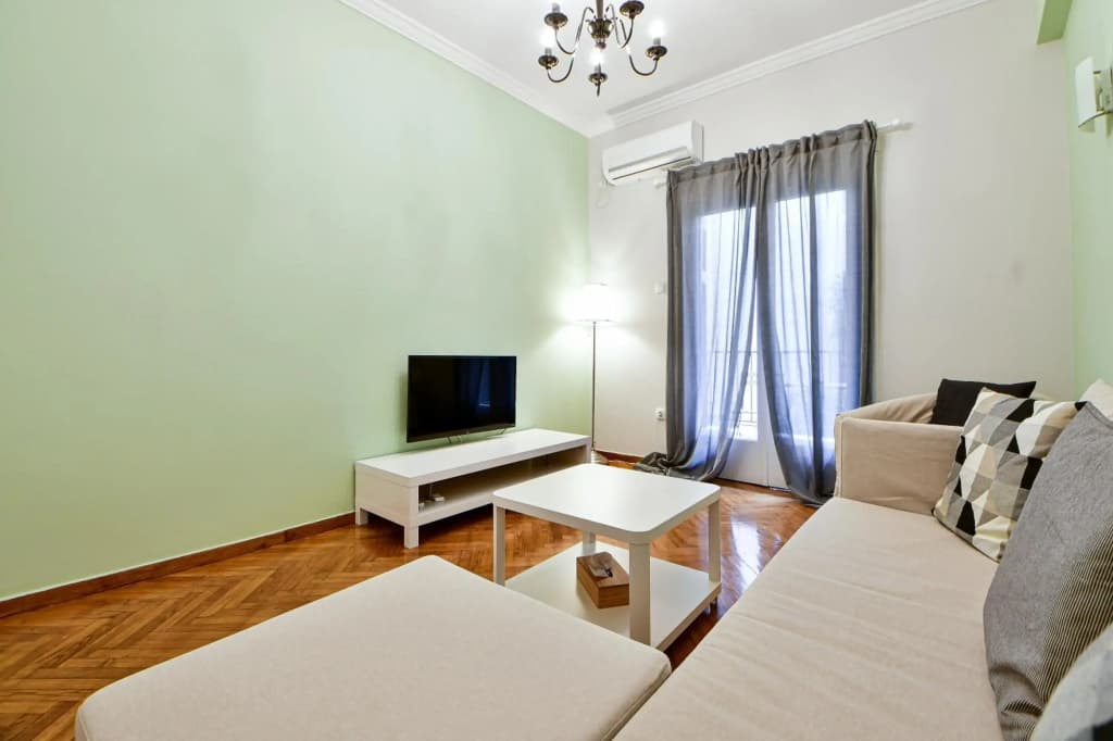 Thiras Lovely Apartment - photo 20