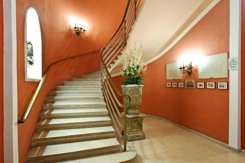 Hotel Regina - photo 15