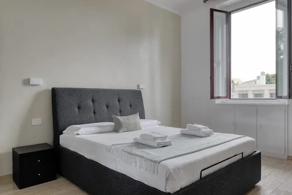 Chic flat with easy city centre access - photo 4