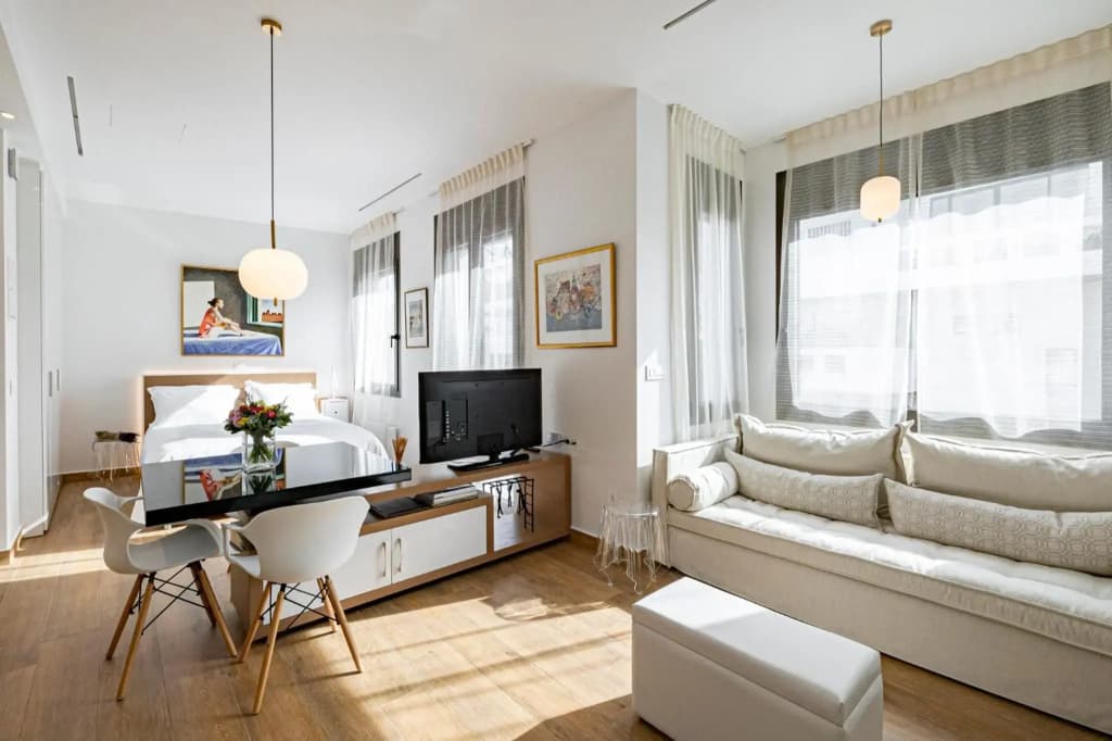 301- HiEndAccomodation-TopLocation - photo 4