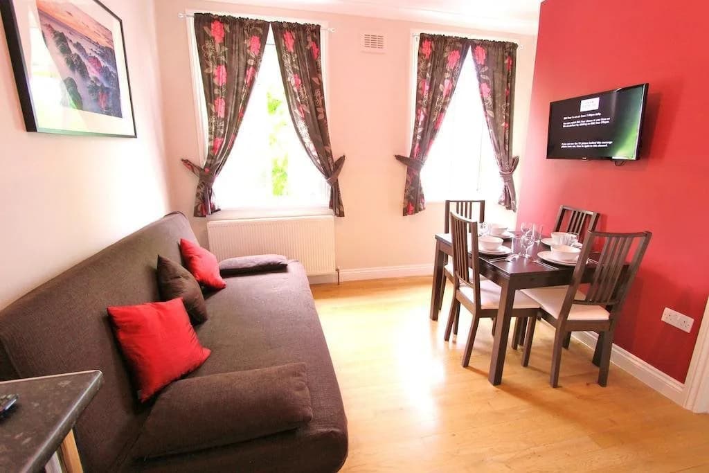 Brackenbury Apartments - photo 5