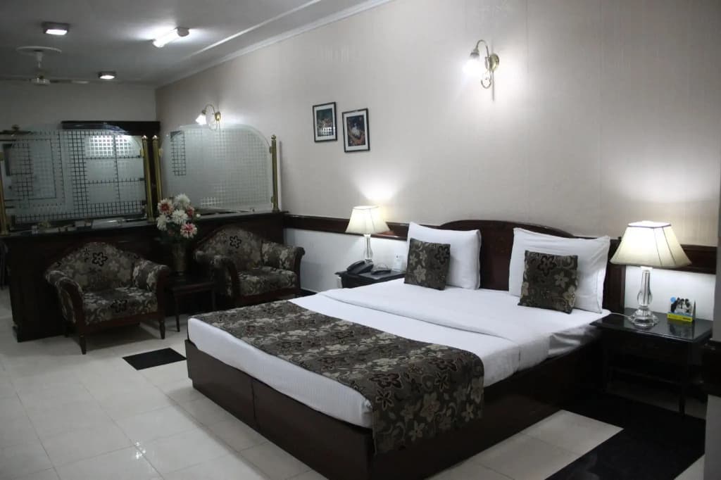 Amar Inn - photo 4