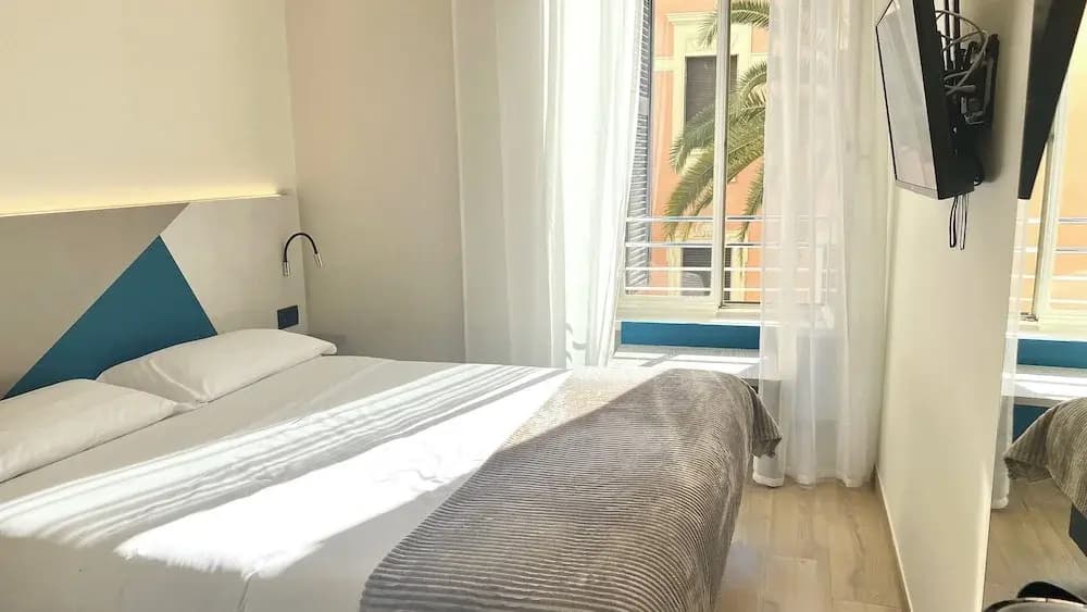 HoneyComb GuestHouse - photo 1