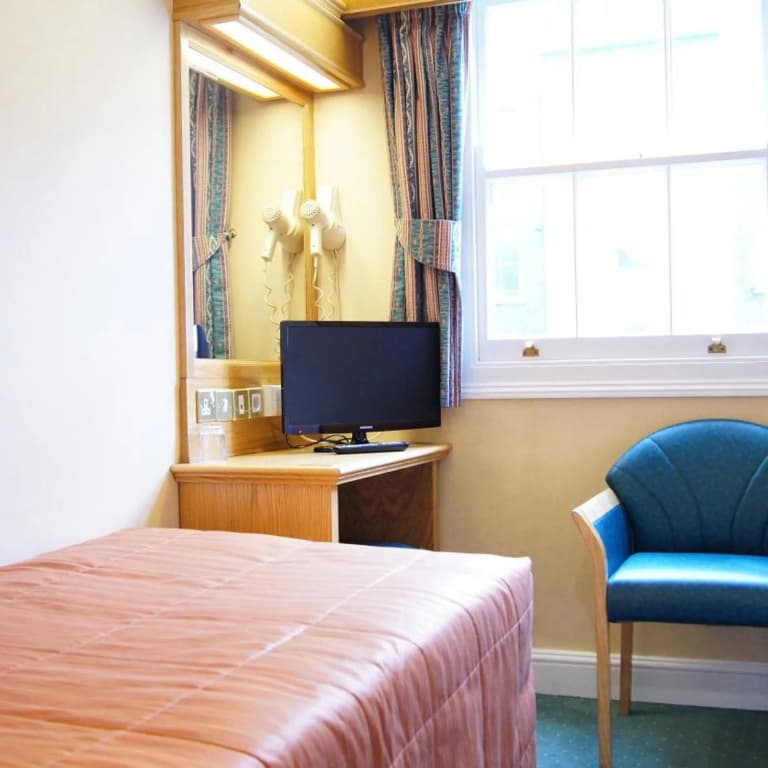 Nayland Hotel - photo 16