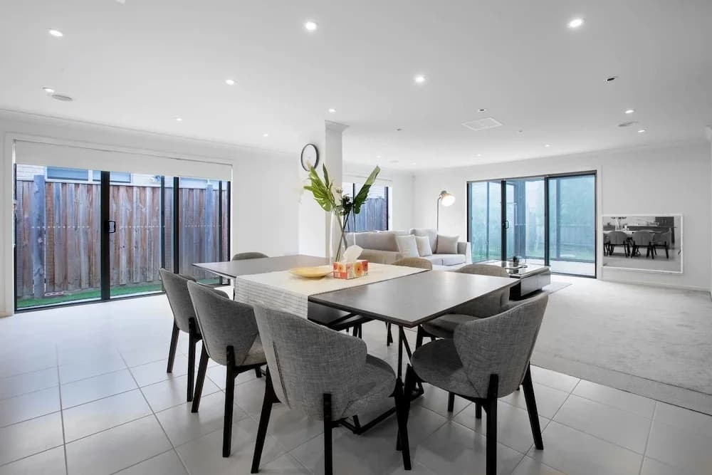 Lightful Charming House With Free Parking - photo 3