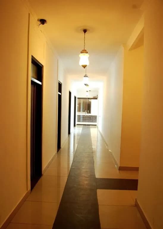 Hotel Luxe Opera NH8 – 7km from IGI Airport Delhi - photo 11