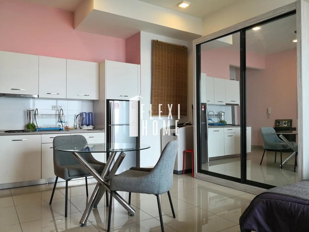Colour-Theme Designed, Private Studio Home, Cybersquare 27B Cyberjaya, Flexihome-MY - photo 3
