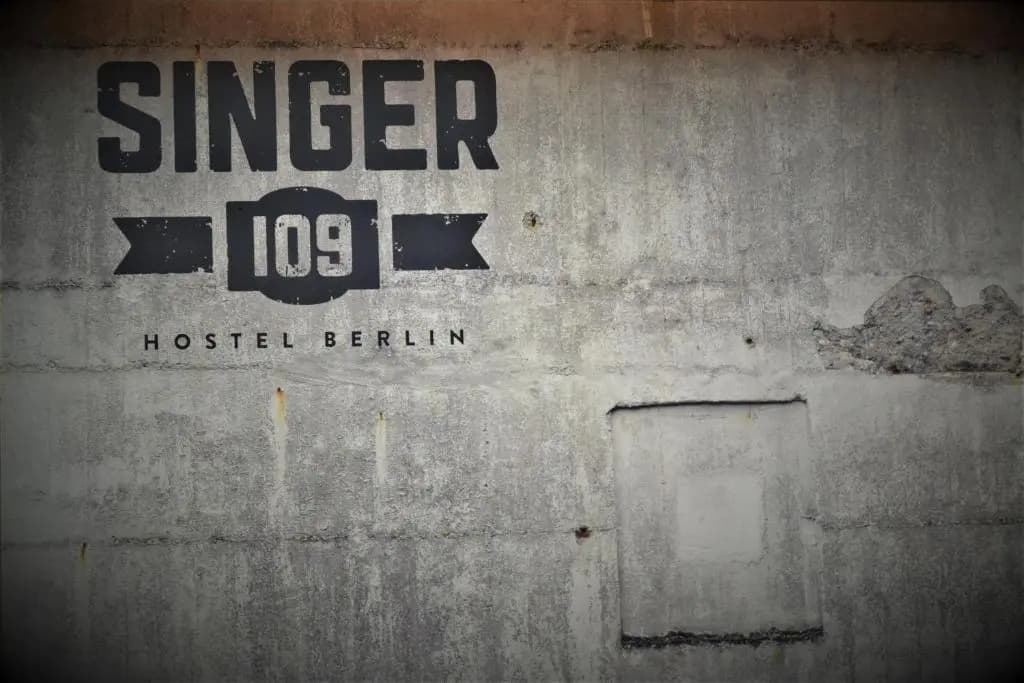 Singer109 Hotel & Apartment - photo 1