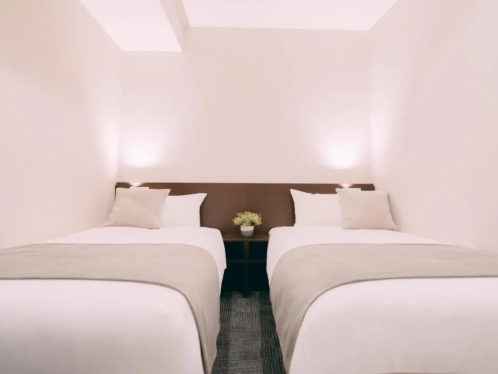R Hotel Honmachi - photo 4
