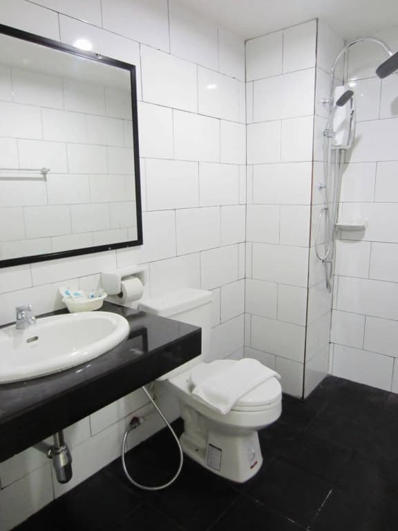 Tiya House Rooms & Cafe - photo 10