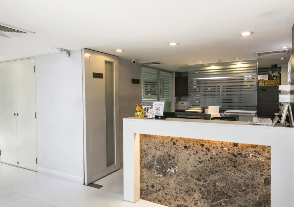 24 Inn at BTS Phrom Phong - photo 17