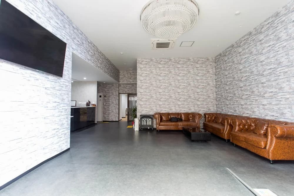 Holiday Pearl Hotel - photo 10