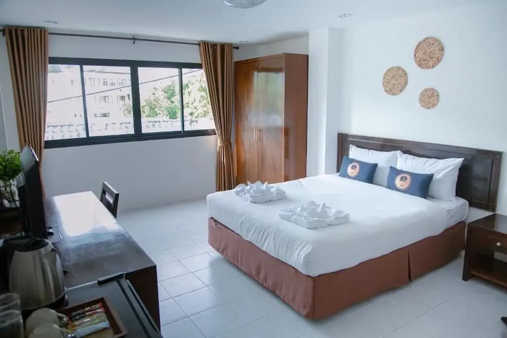 RoomQuest Kalim Beach - photo 4
