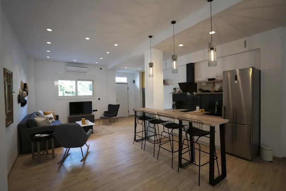 Modern 2bed 2bath Loft in Acropolis area - photo 12